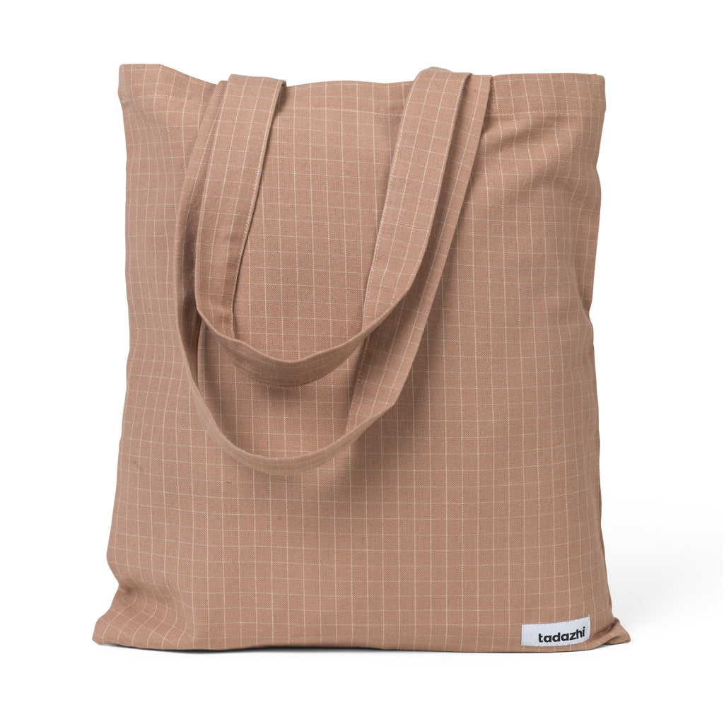 Tadazhi organic cotton tote bag in checkered rose. Durable, and eco-friendly. Simple everyday essential, machine washable at 40°C.