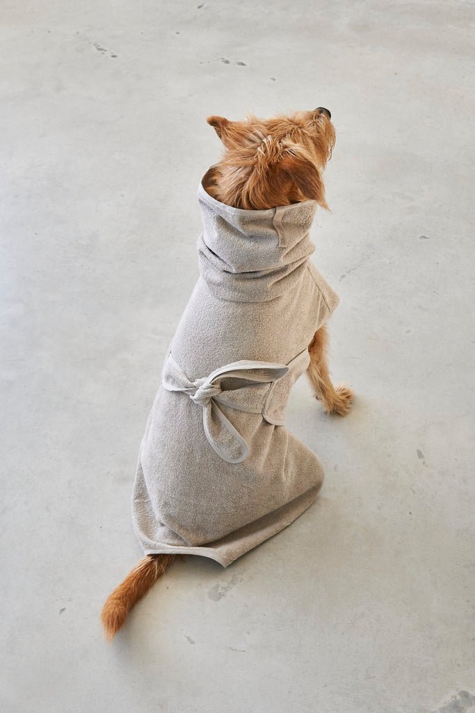 MiaCara Luxurious Bagno Dog Bathrobe in Greige, Perfect Gift for Dog Bathtime